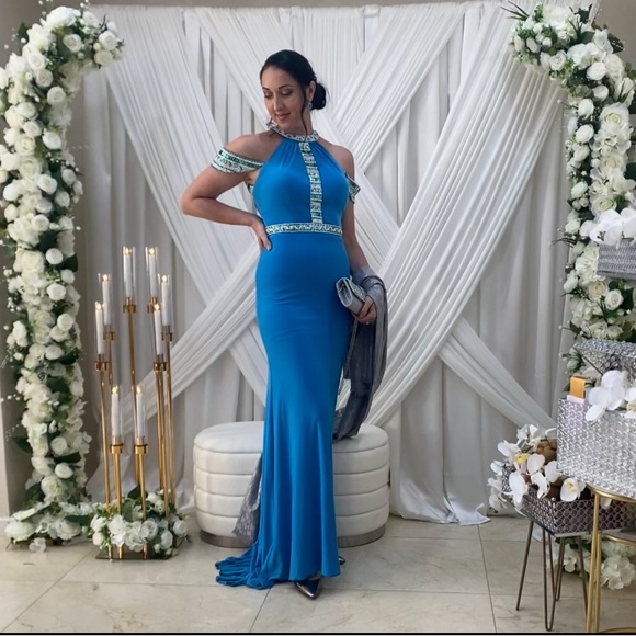 Unlisted inventory for the show. - Picture 9 of 16